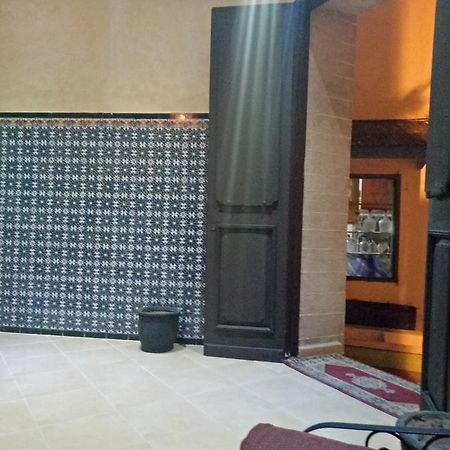 Hotel Majestic 에사우이라 외부 사진